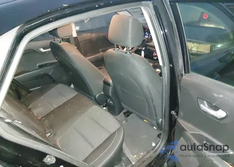 2021 Kia Rio S из США, поврежденный, VIN 3KPA24AD1ME422928